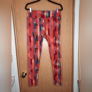 LuLaRoe Geometric Printed Leggings Tall & Curvy